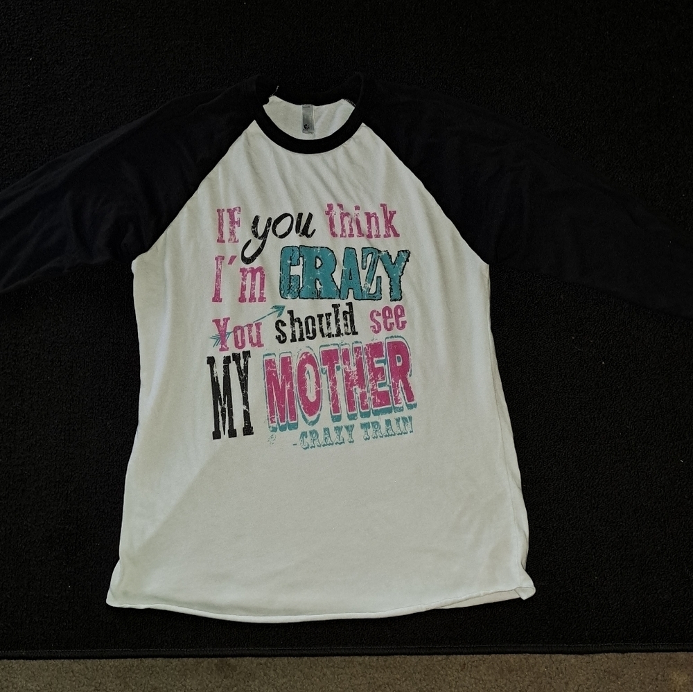 Women's sz L quarter sleeve tee. Good condition